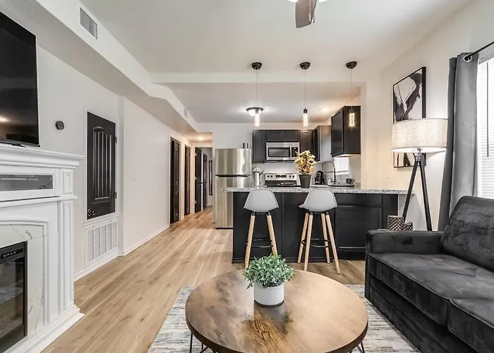 Stylish & Serene Modern Retreat